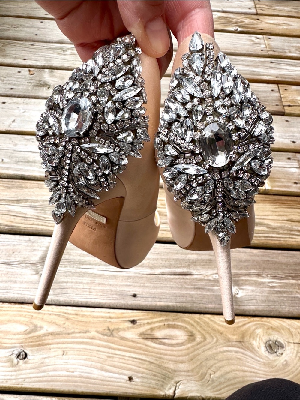 Badgley Mischka Kiara Platform Pumps Peep Toe Heels Size 6.5